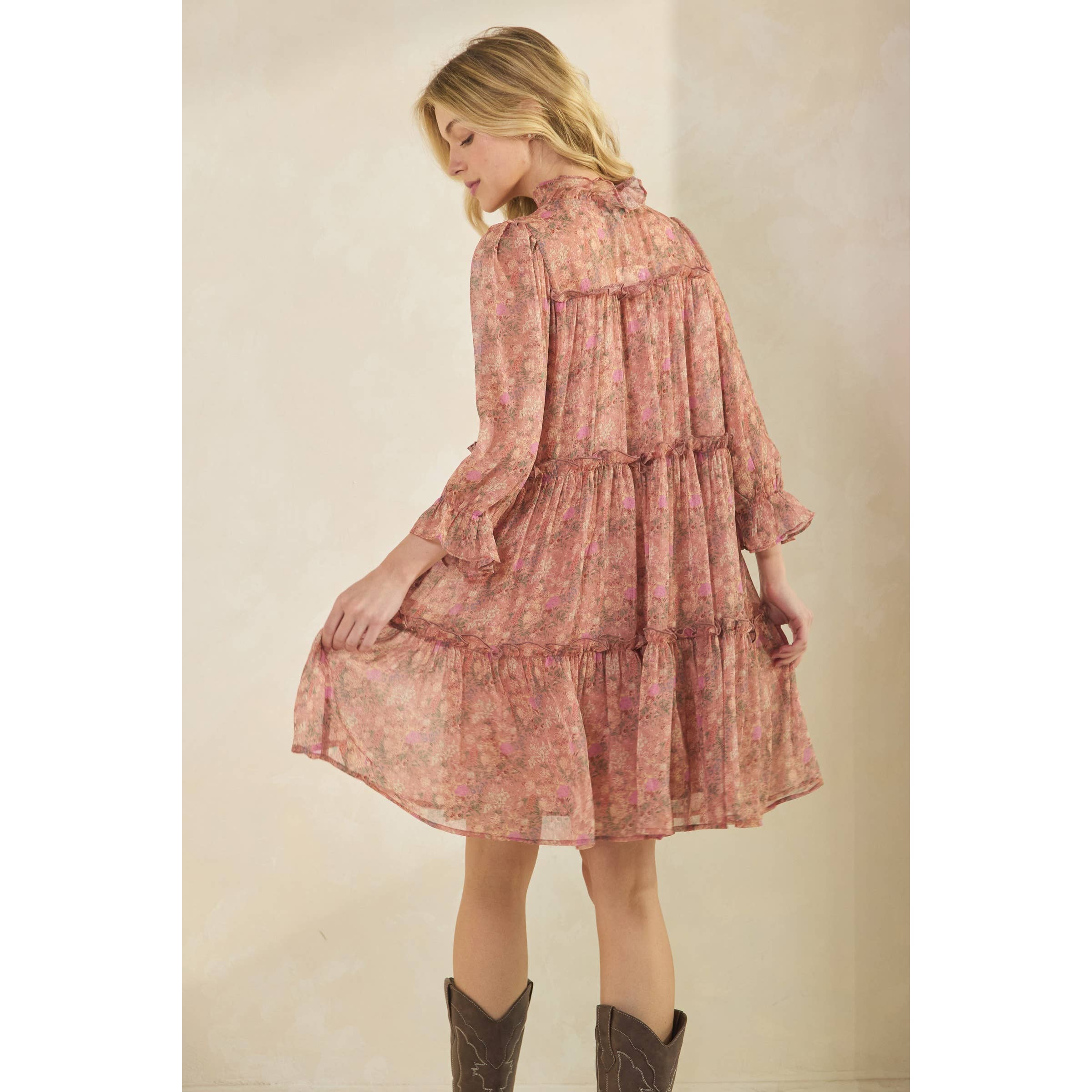 VINTAGE-INSPIRED FLORAL TIERED RUFFLE DRESS