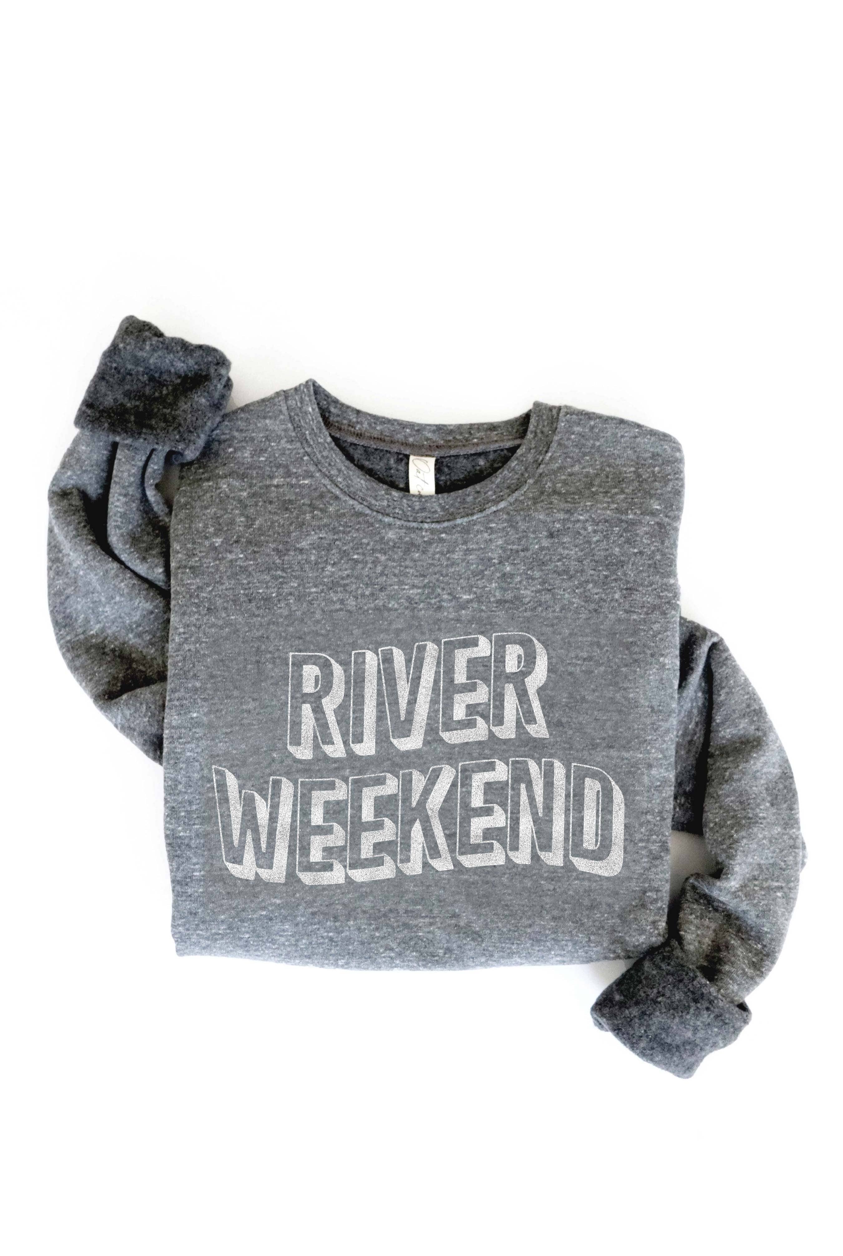 RIVER WEEKEND Graphic Sweatshirt