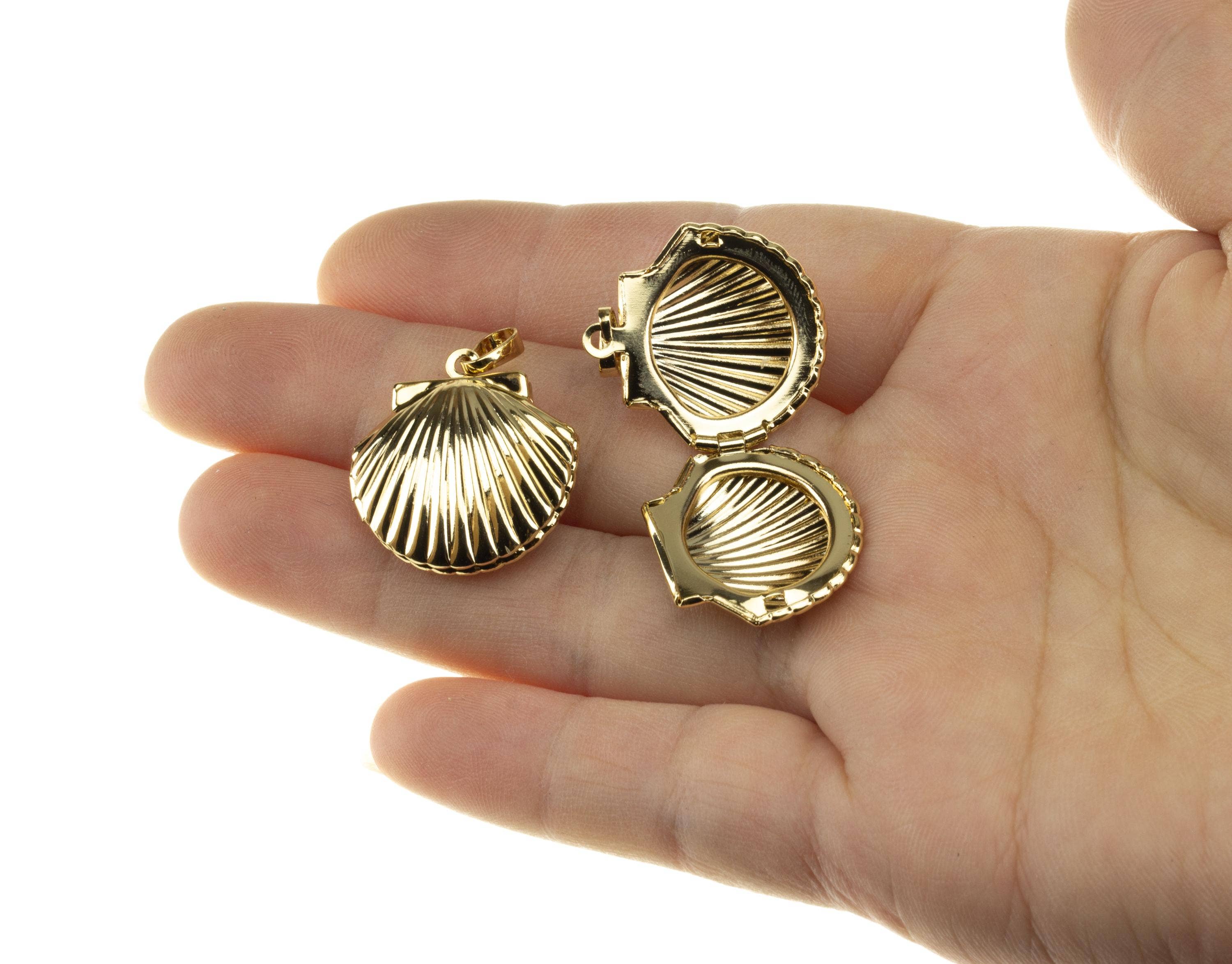 Gold Clam Shell Locket Charm Pendant