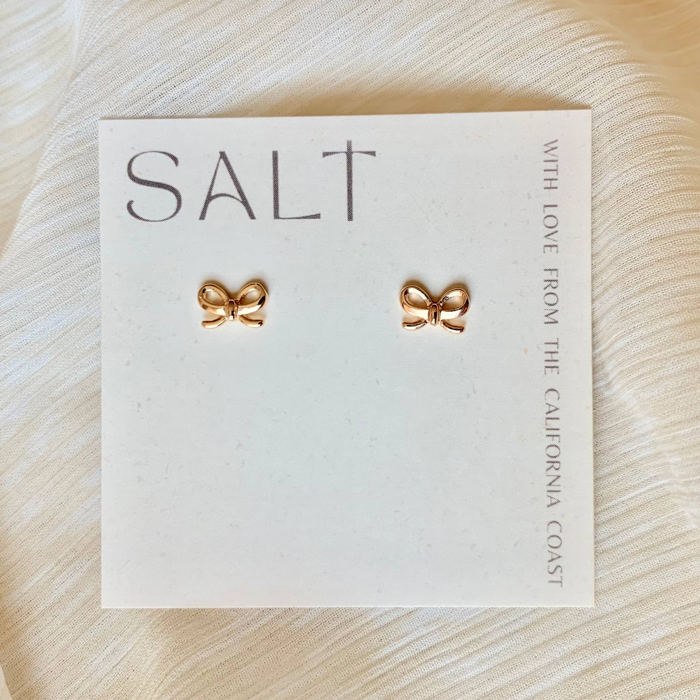 BOW STUDS | 18k gold | dainty stud earrings