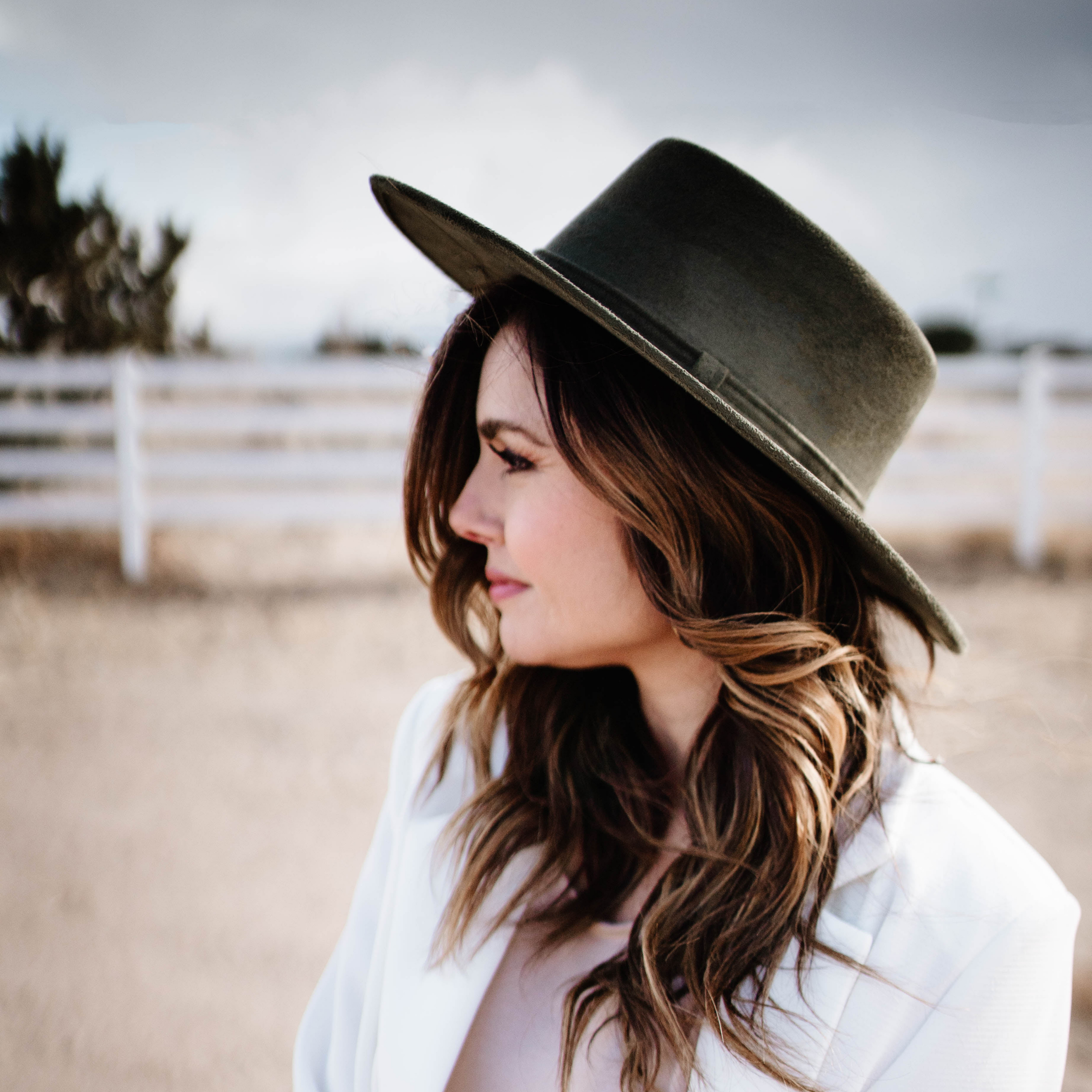 Crown Top Hat: Black