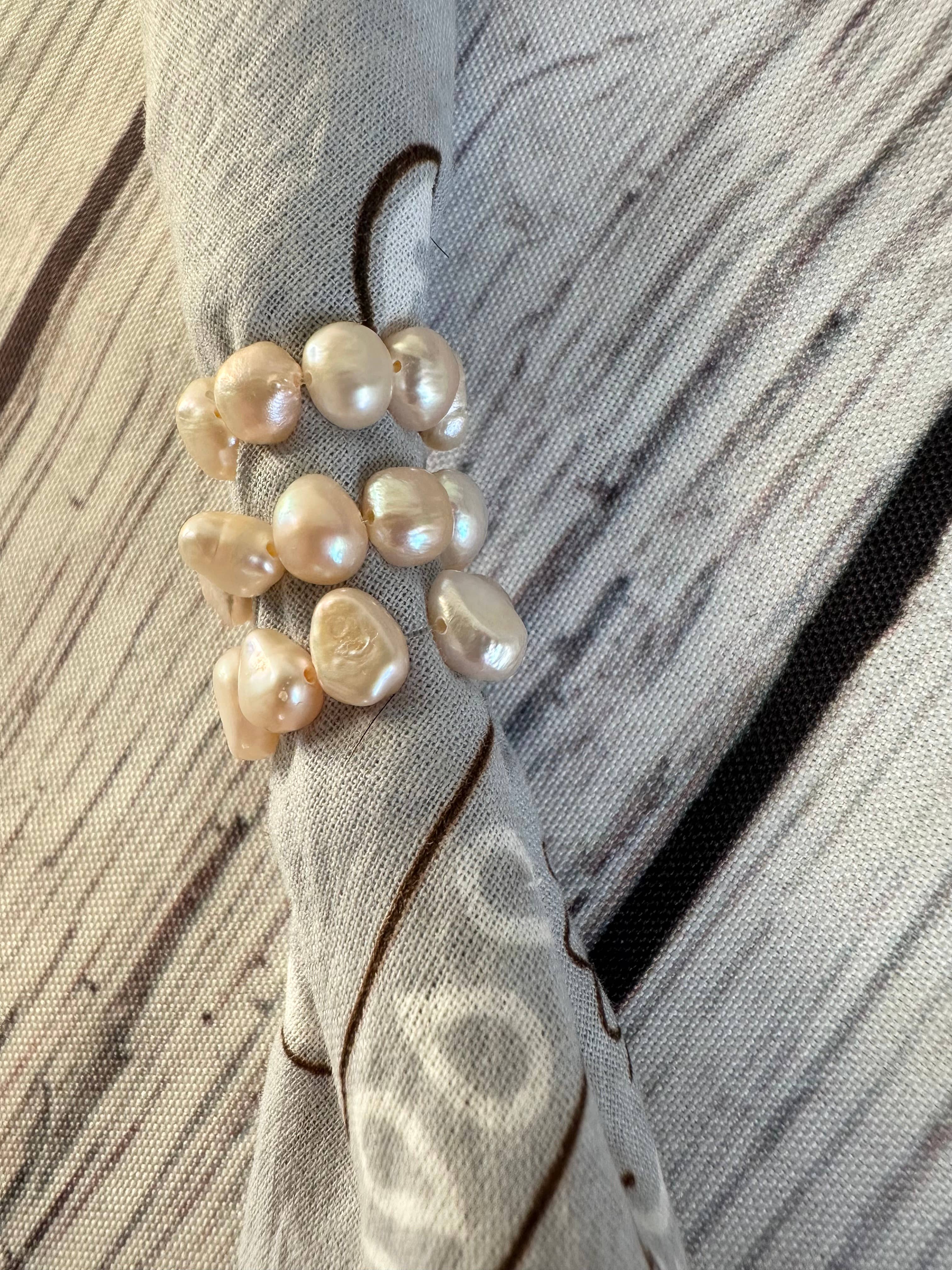 Peach Pearl Stretch Bandana Charm