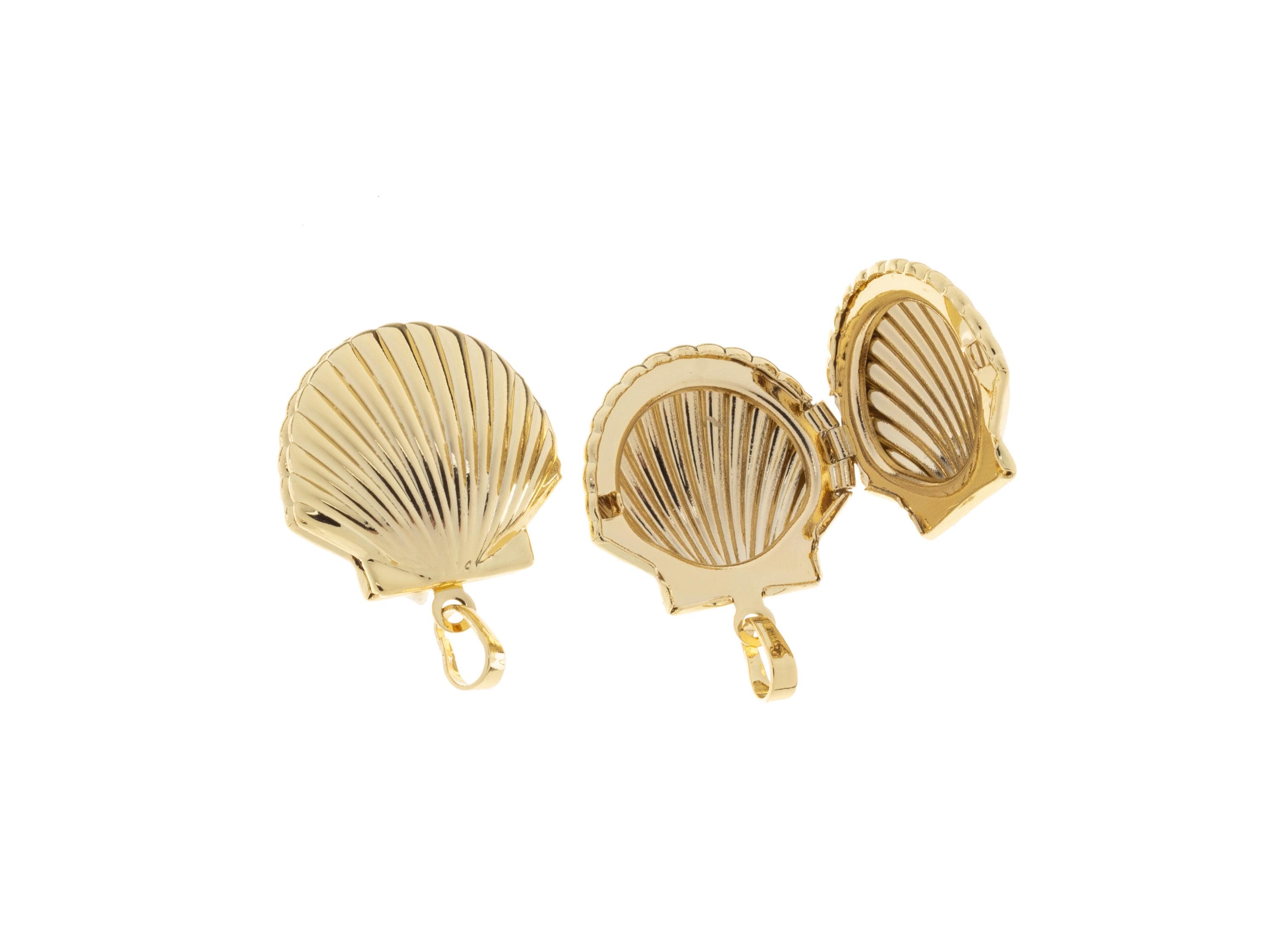 Gold Clam Shell Locket Charm Pendant