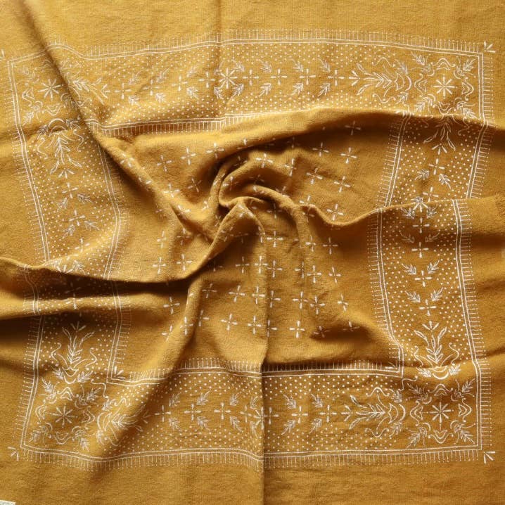 Desert Gold Classic Print Naturally Dyed Bandana (white)