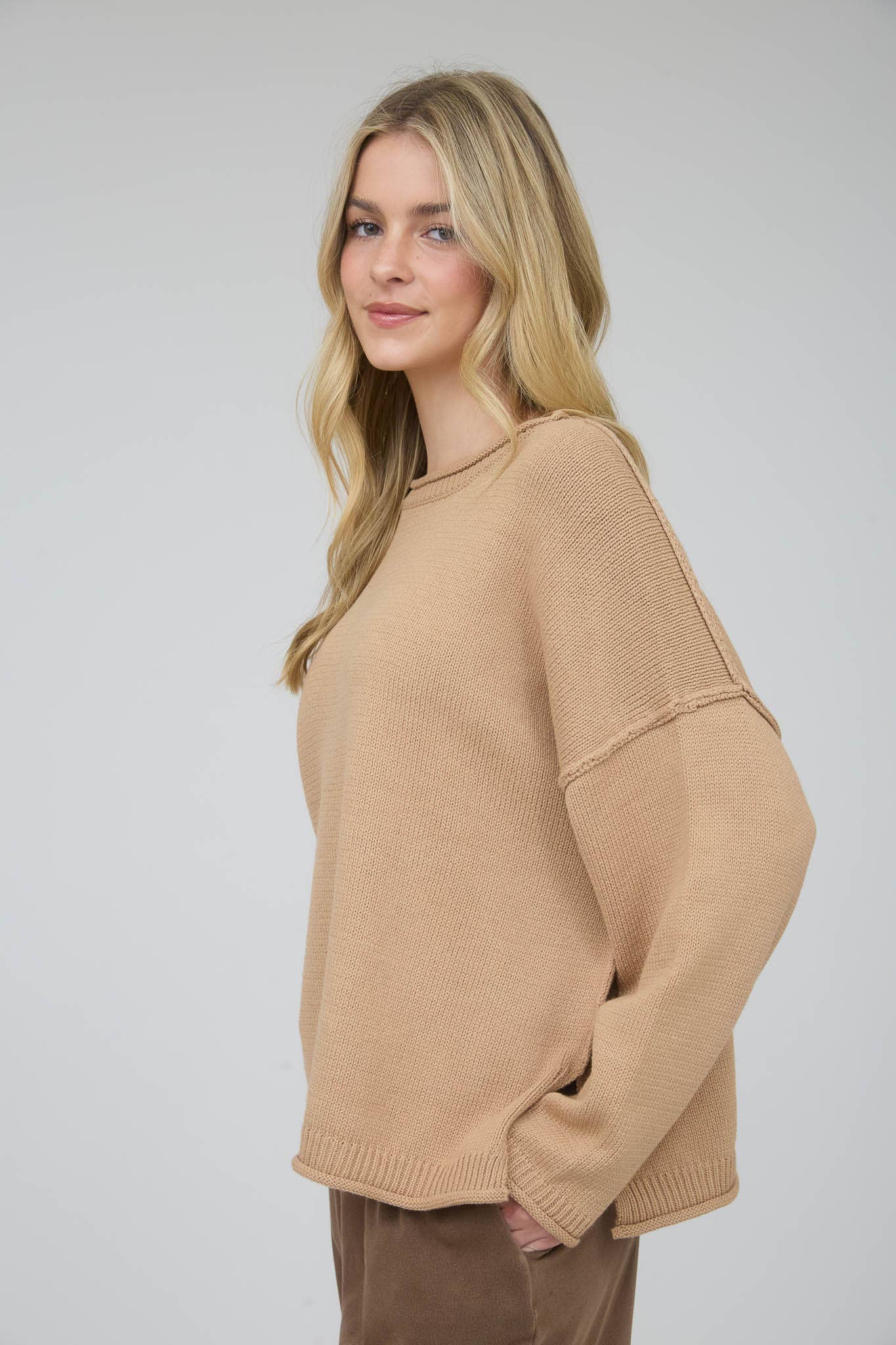 RAW EDGE RELAXED SHOULDER SWEATER