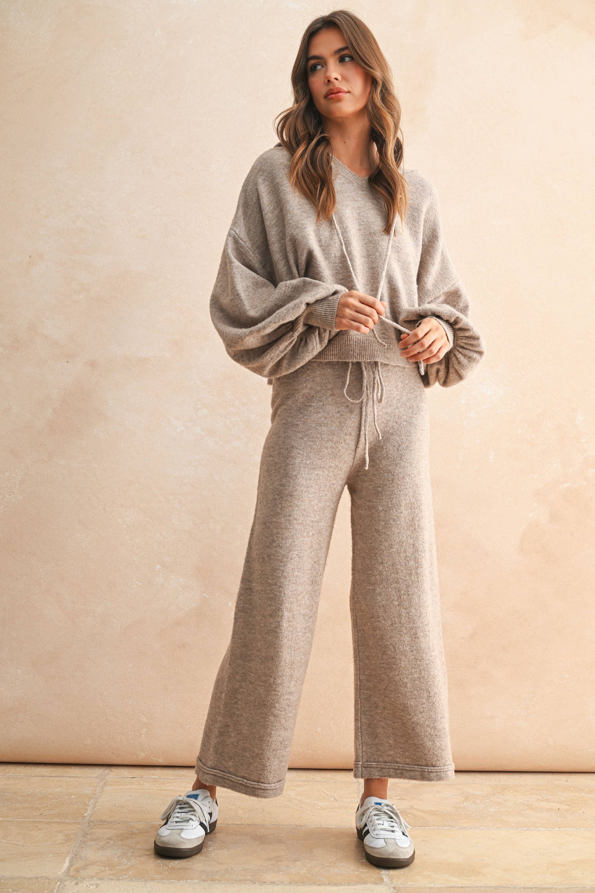 TWO TONE RIBBED WAIST BAND SWEATER PANTS