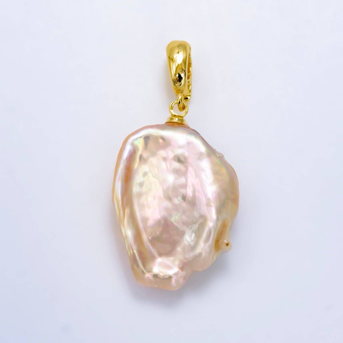 24K Gold Filled Iridescent Freshwater Pearl Snap Latch Bail Pendant | P1915
