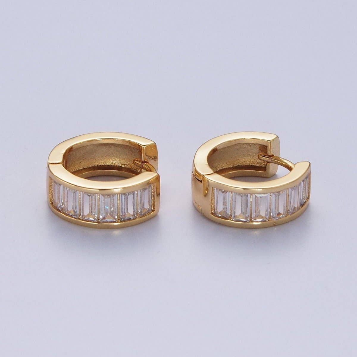 24K Gold Filled Clear Baguette Cubic Zirconia Simple Minimalist Small Hoops Gold Huggies Earrings Q-149 AD-481