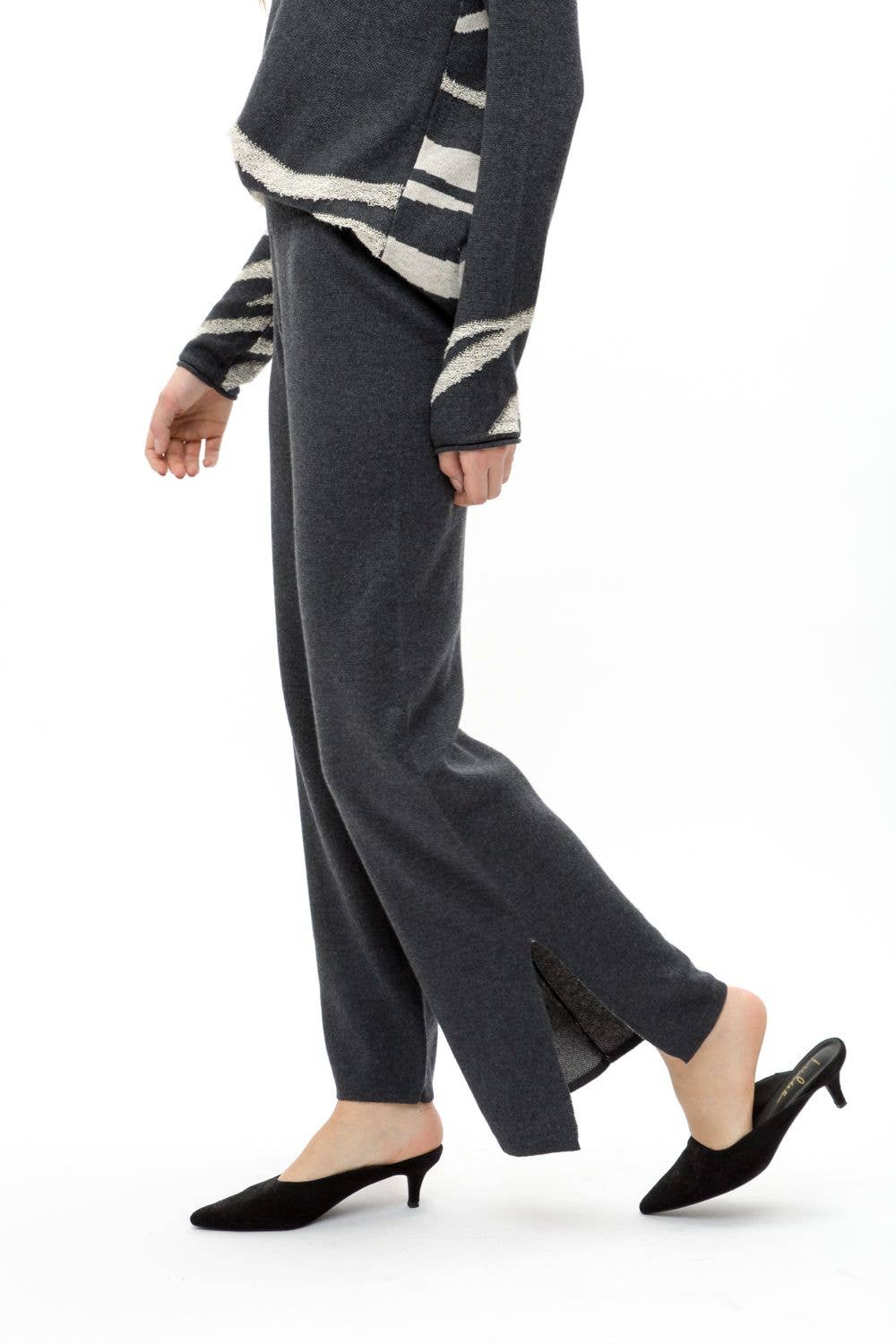 19576 Wide Leg Sweater Pants