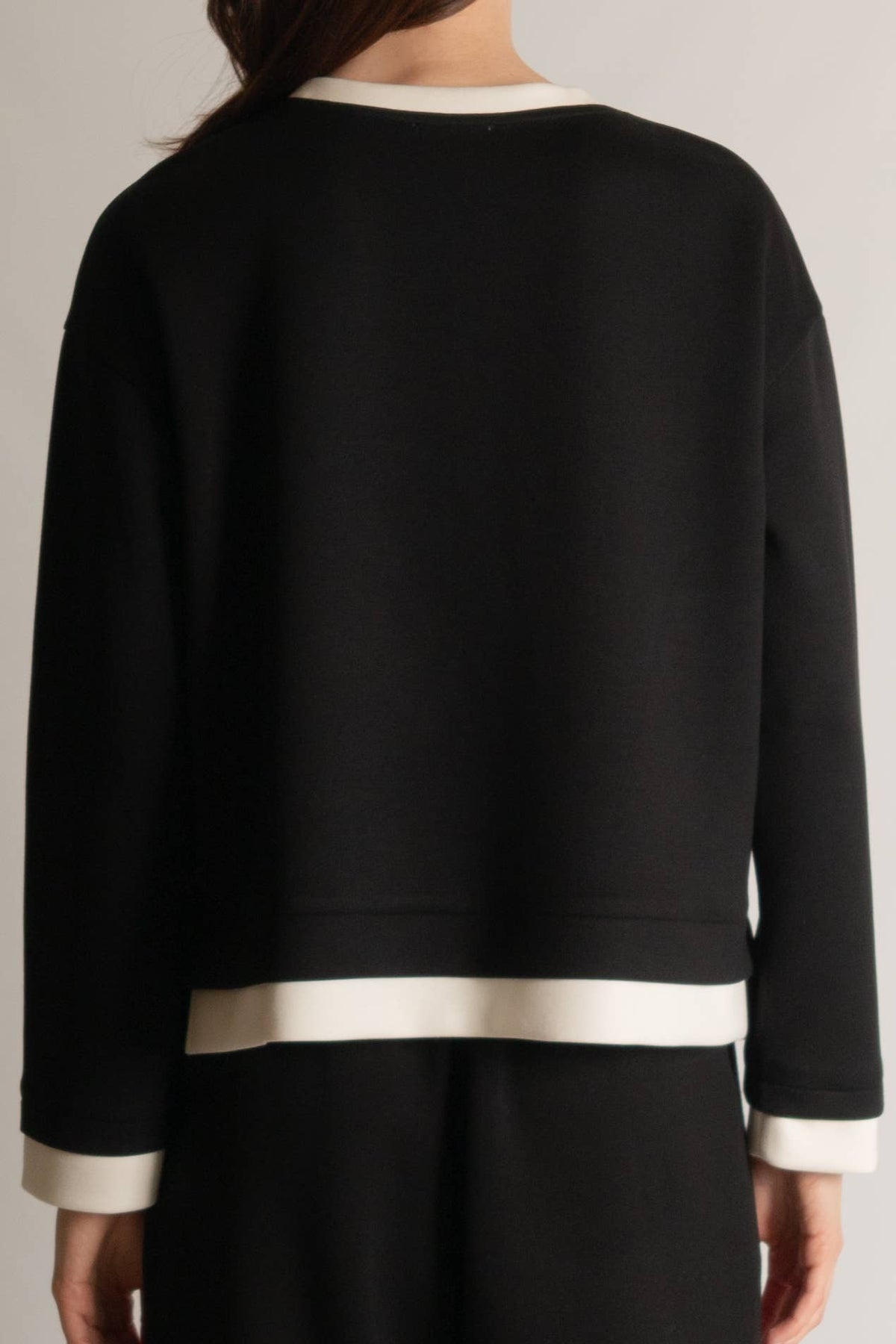 P. CILL Butter Modal Contrast Border Top