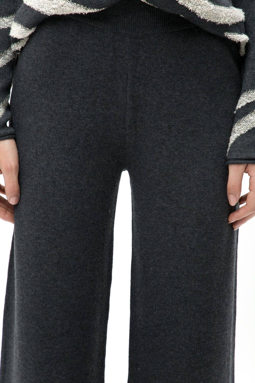 19576 Wide Leg Sweater Pants