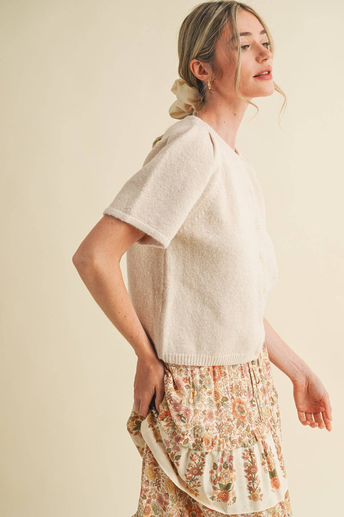 SHORT PUFF SLEEVE SWEATER CARDIGAN