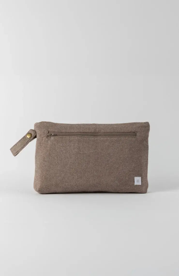 The Carry Pouch 2.0 - Latte