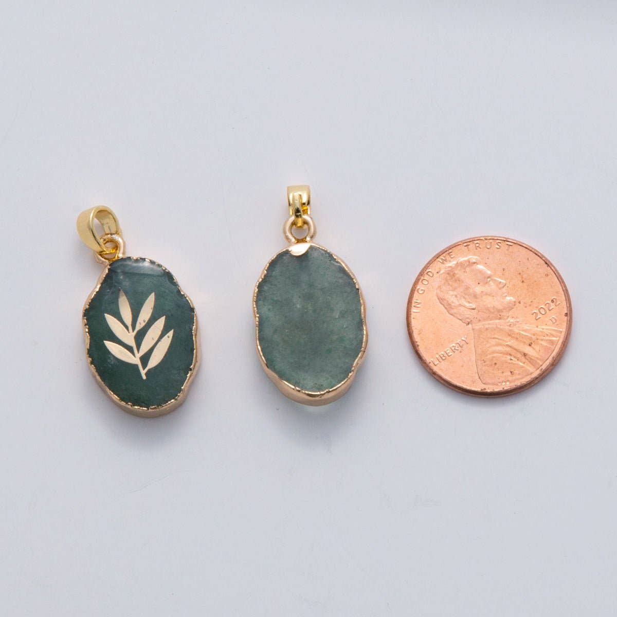 18K Gold Filled Leaf Green Aventurine Oblong Pendant