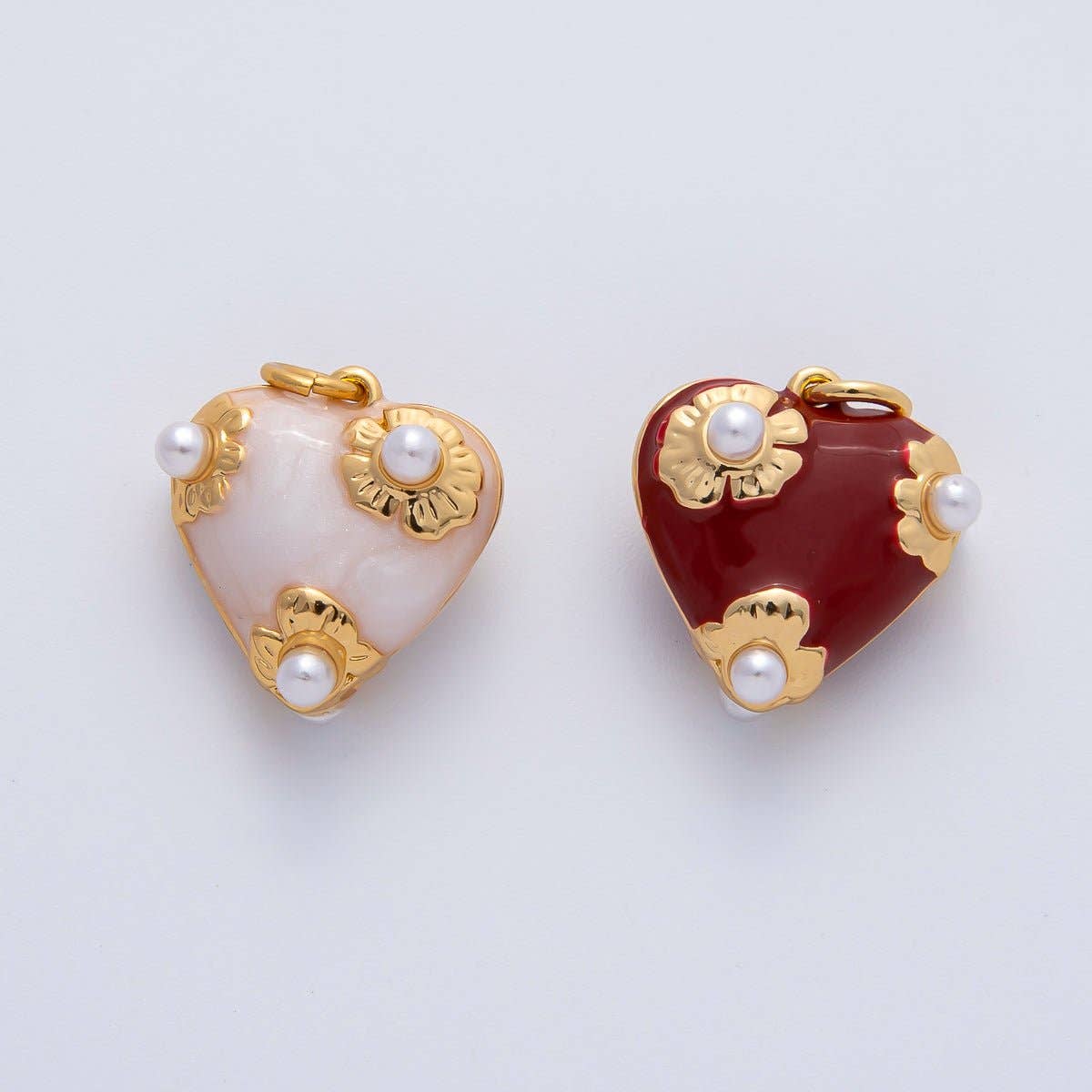 18K Gold Filled 15mm White, Red Shell Pearl Flower Chubby Heart Multidimensional 3D Charm