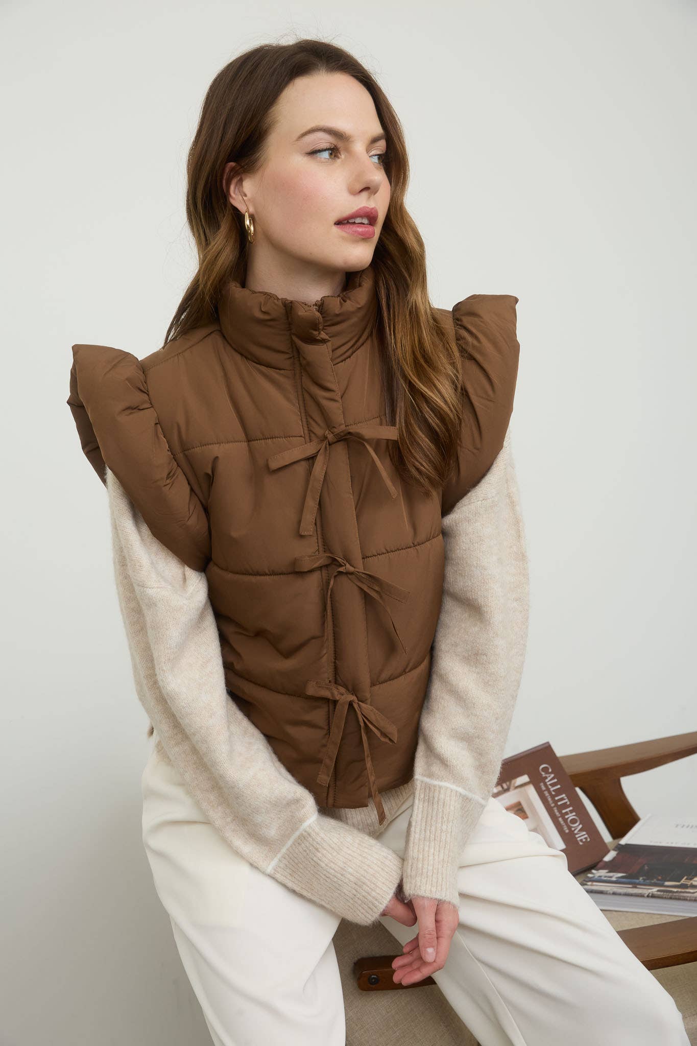 FLUTTER SLEEVE BOW DETAIL ZIP-UP PUFFER VEST