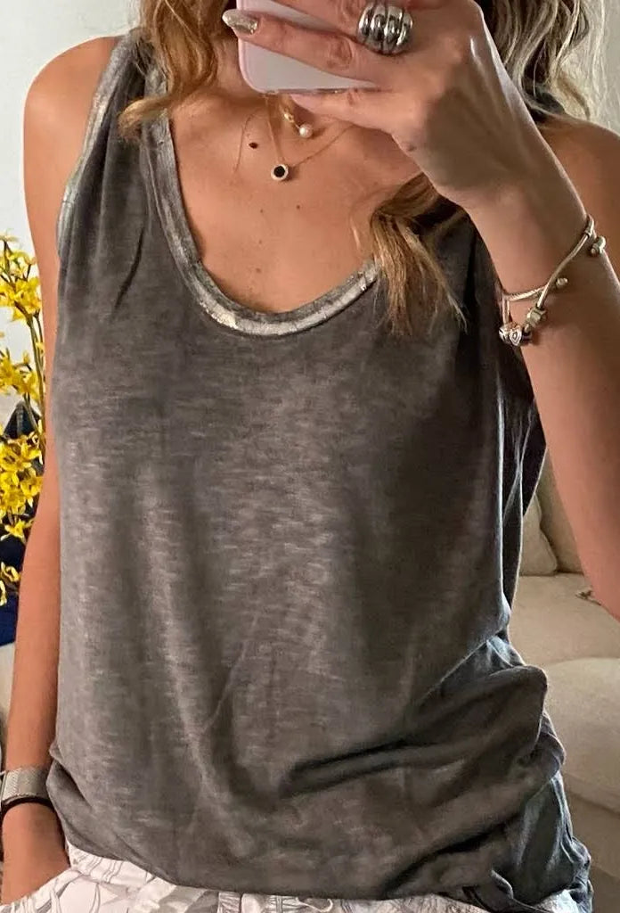 Metallic Trim Tank