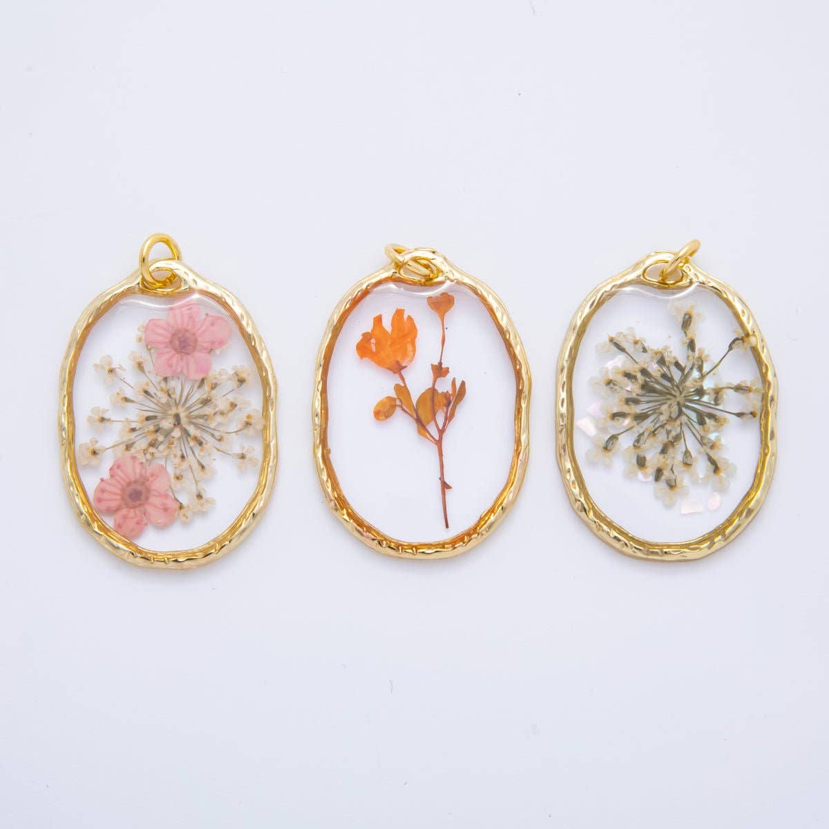 18K Gold Filled 31mm Oval Resin of Wildflower Charm
