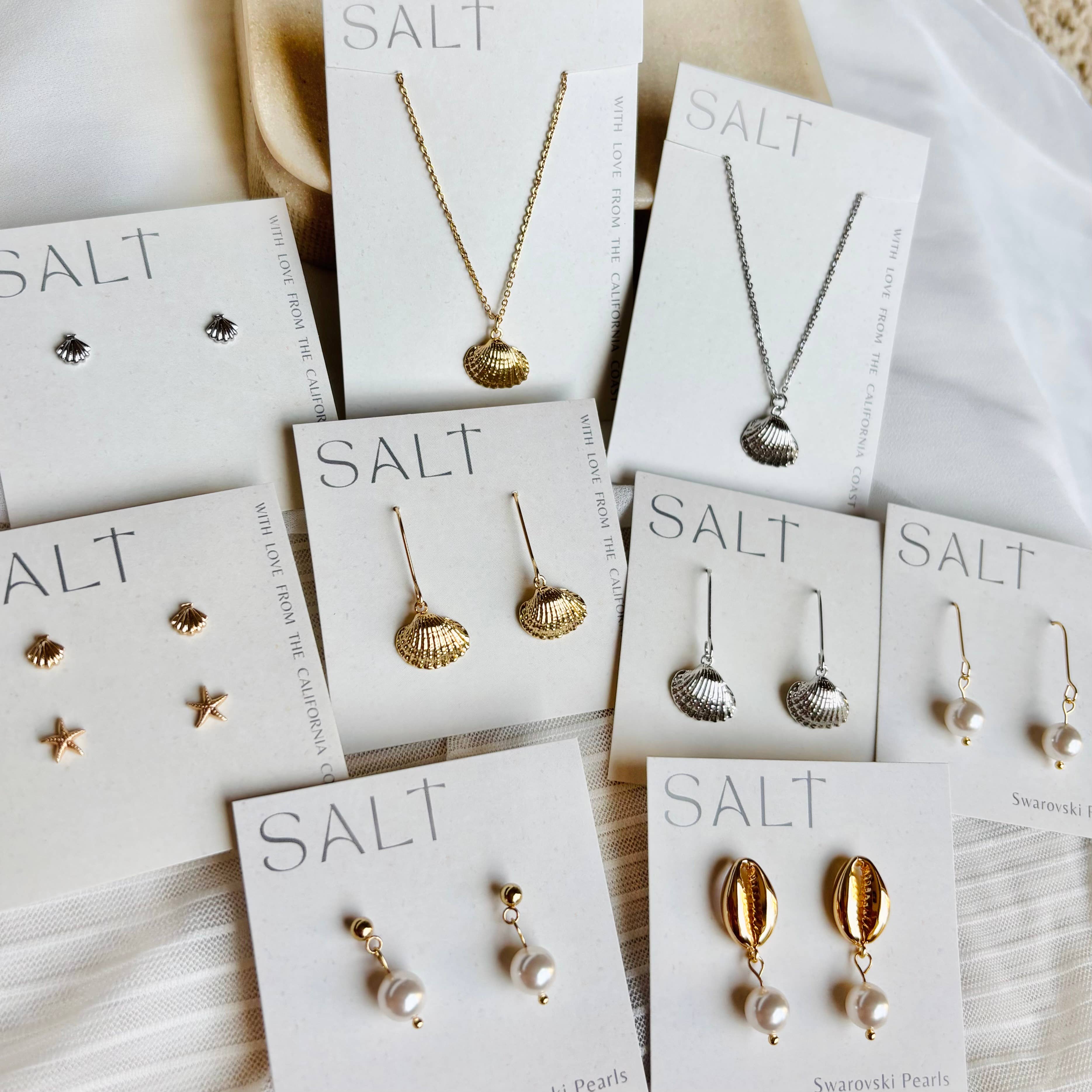 COWRIE SHELL PEARL EARRINGS