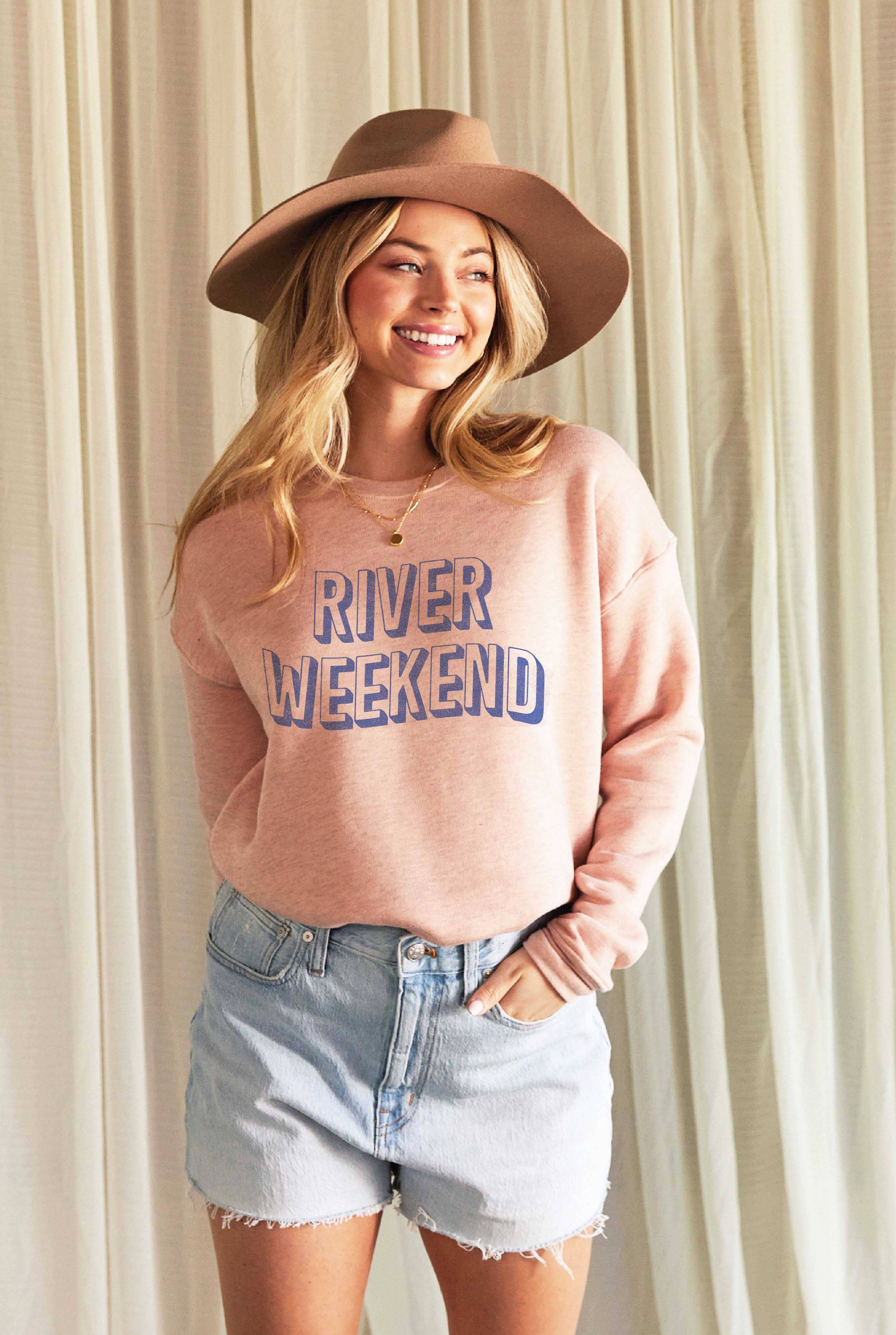 RIVER WEEKEND Graphic Sweatshirt