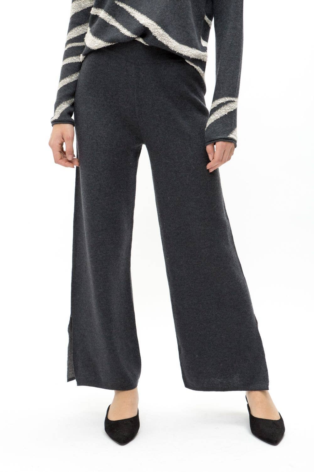 19576 Wide Leg Sweater Pants