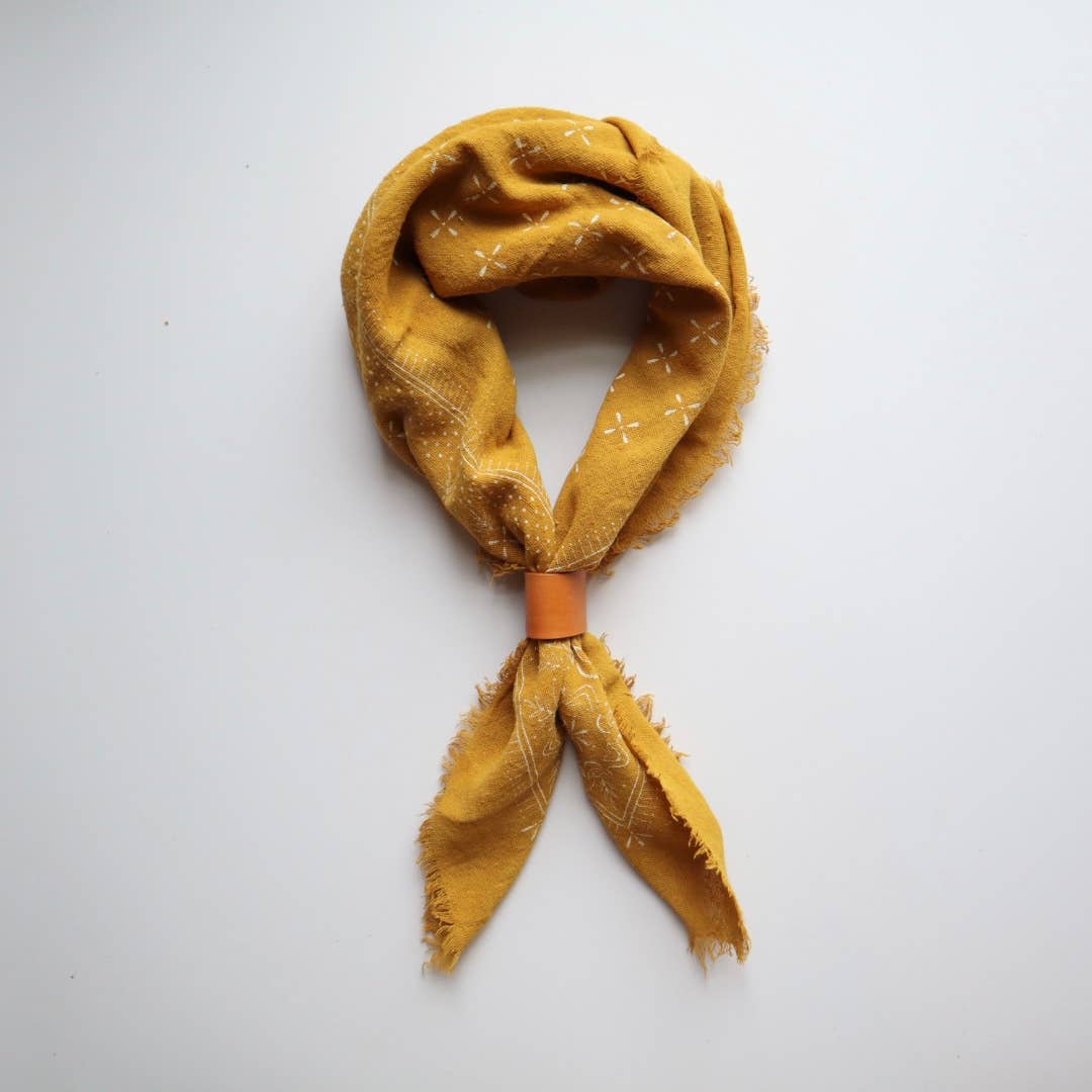 Desert Gold Classic Print Naturally Dyed Bandana (white)