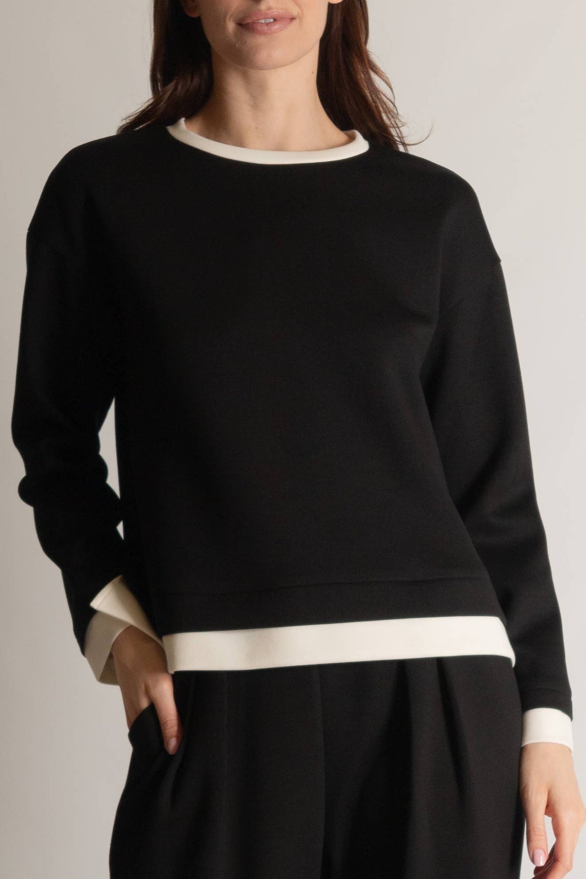 P. CILL Butter Modal Contrast Border Top