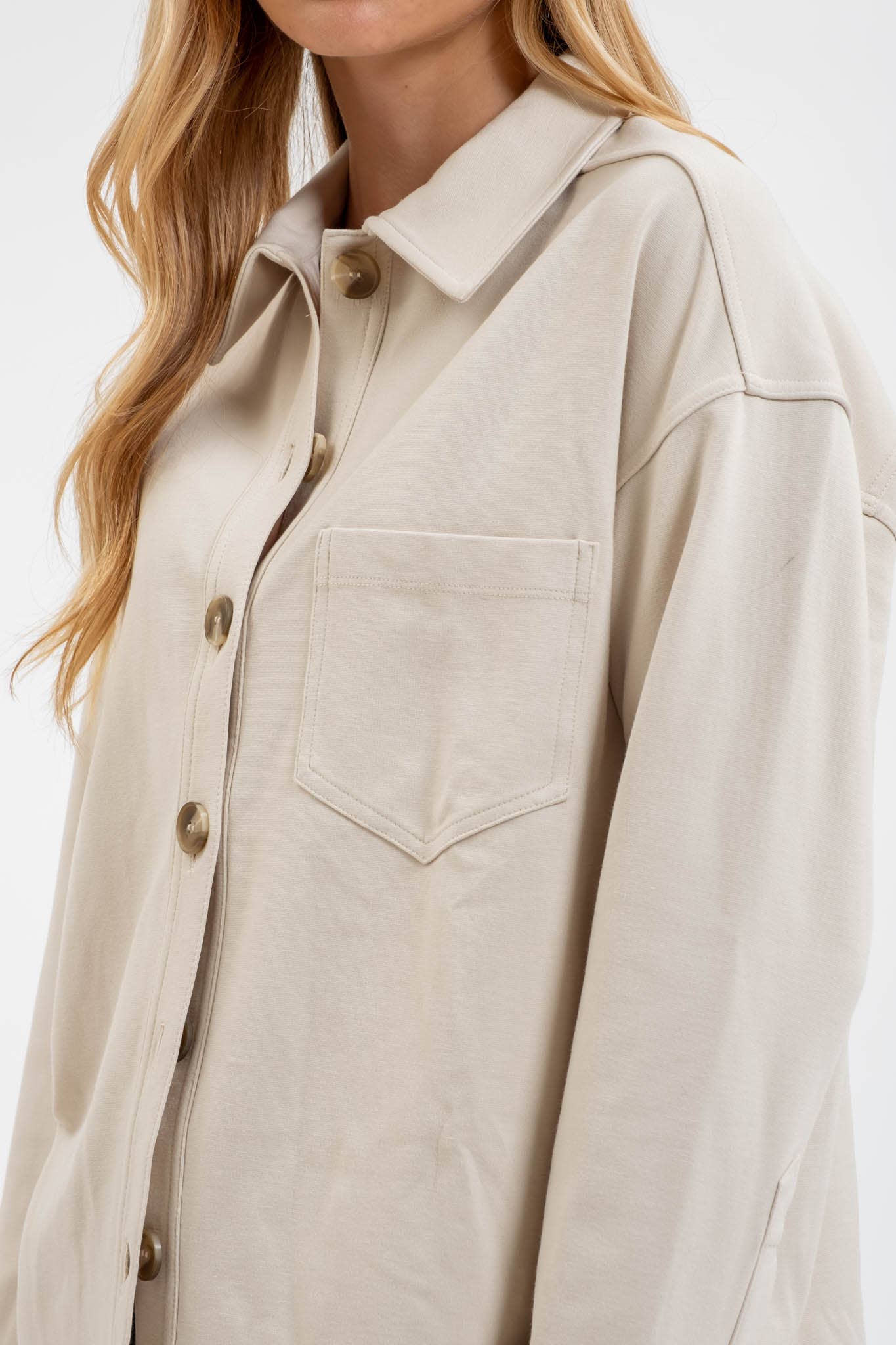 SOLID COLLARED LONG SLEEVE BUTTON DOWN SHACKET